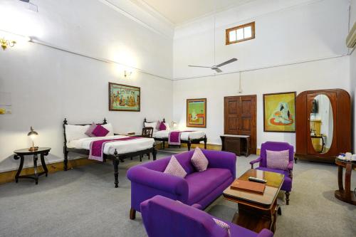 neemranas baradari palace