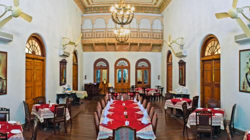 neemranas baradari palace