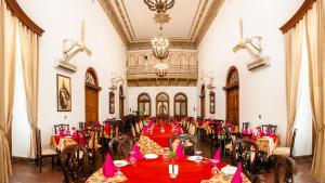 neemranas baradari palace