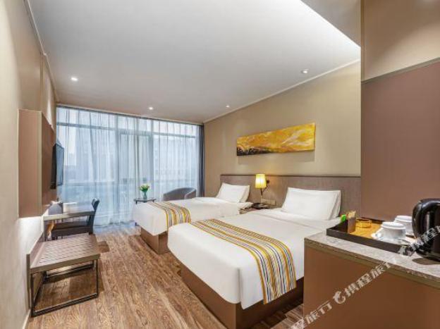 home inn plus kunshan west qianjin raod hongqiao