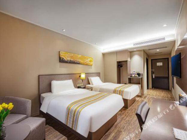 home inn plus kunshan west qianjin raod hongqiao