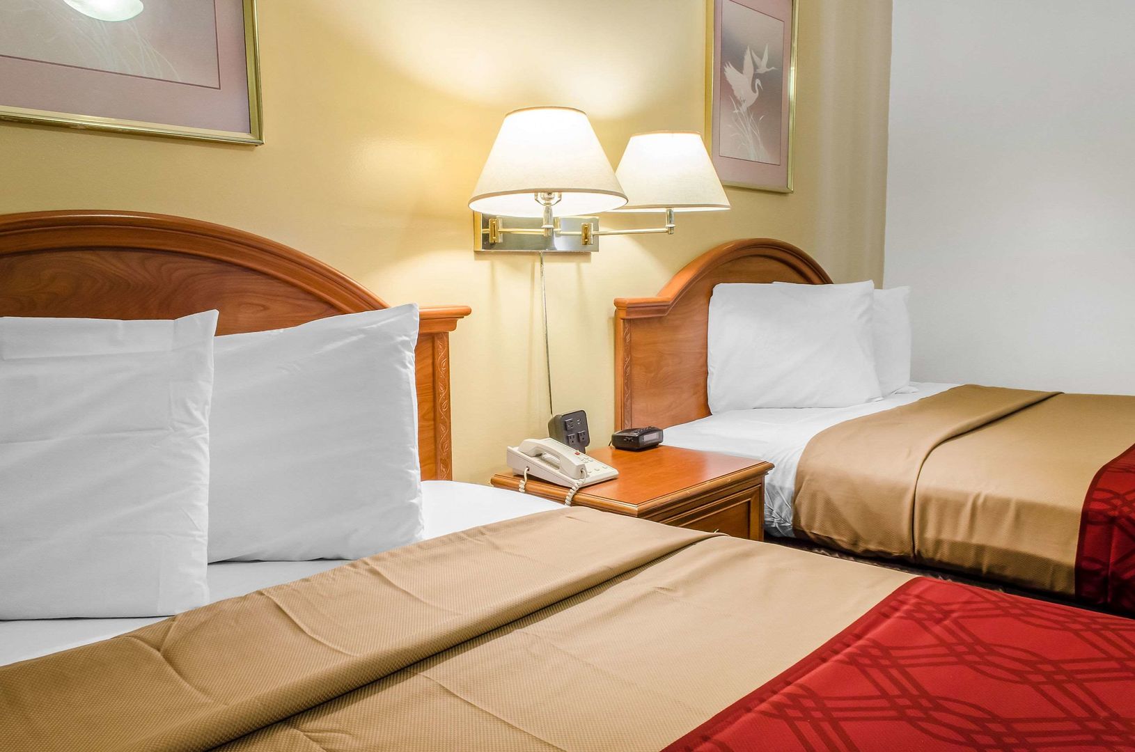 hometowne studios by red roof denver pa