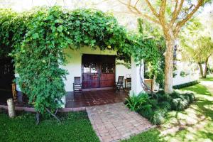 african vineyard guest house