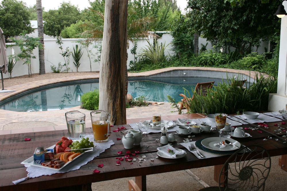 african vineyard guest house
