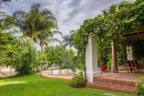 african vineyard guest house