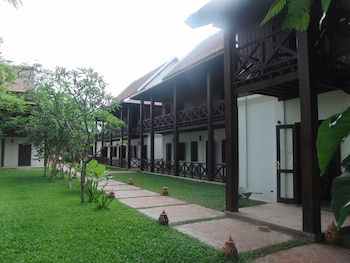 chitchareune mouangluang hotel