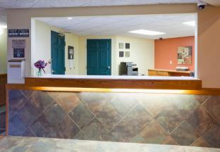 paynesville inn and suites