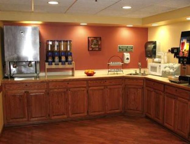 paynesville inn and suites