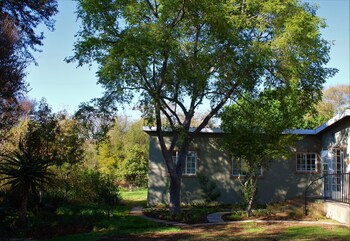 sweet thorn tree spacious cottage for 2 people with great terrace