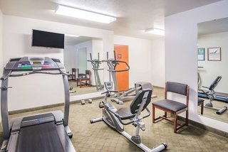 Microtel Inn & Suites By Wyndham Miami,Vinita>>Miami,2 star