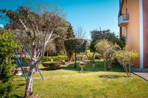 beverly park residence