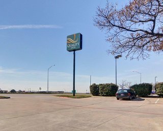 Quality Inn At Arlington Highlands,Dallas>>Arlington,3 star