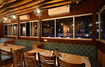 hotel kush ganga heritage