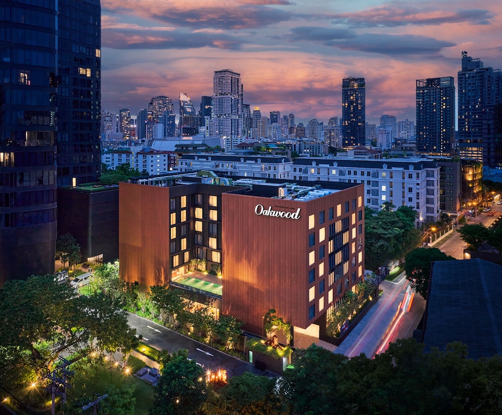 oakwood studios sukhumvit bangkok