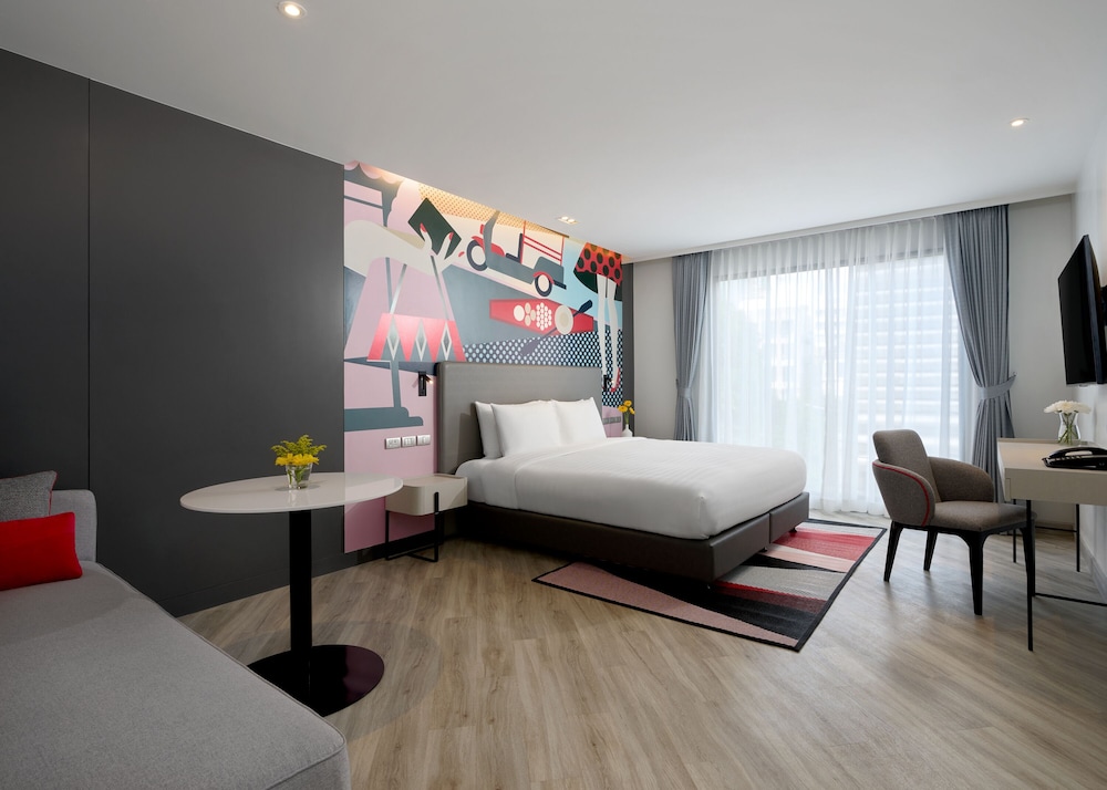 oakwood studios sukhumvit bangkok
