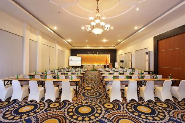 swiss belhotel silae palu
