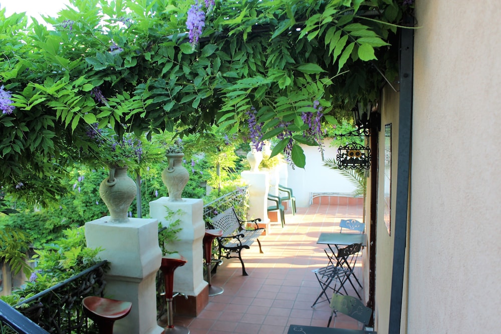 hotel biscari catania