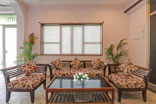 collection o hotel premier near gomti riverfront park