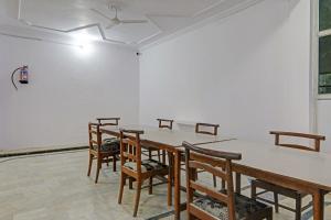 collection o hotel premier near gomti riverfront park