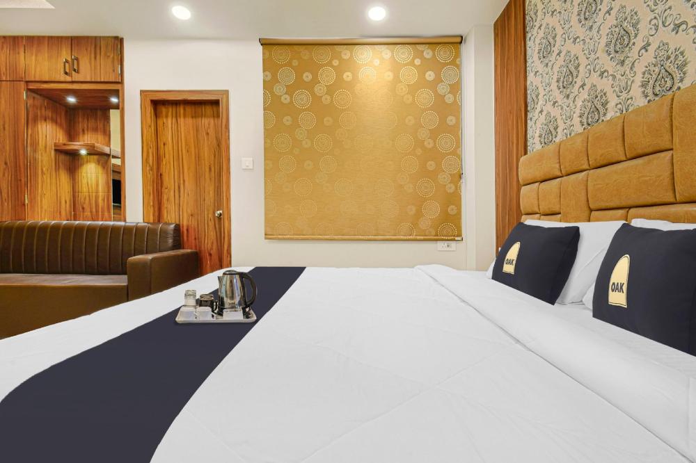 townhouse oak holiday grand