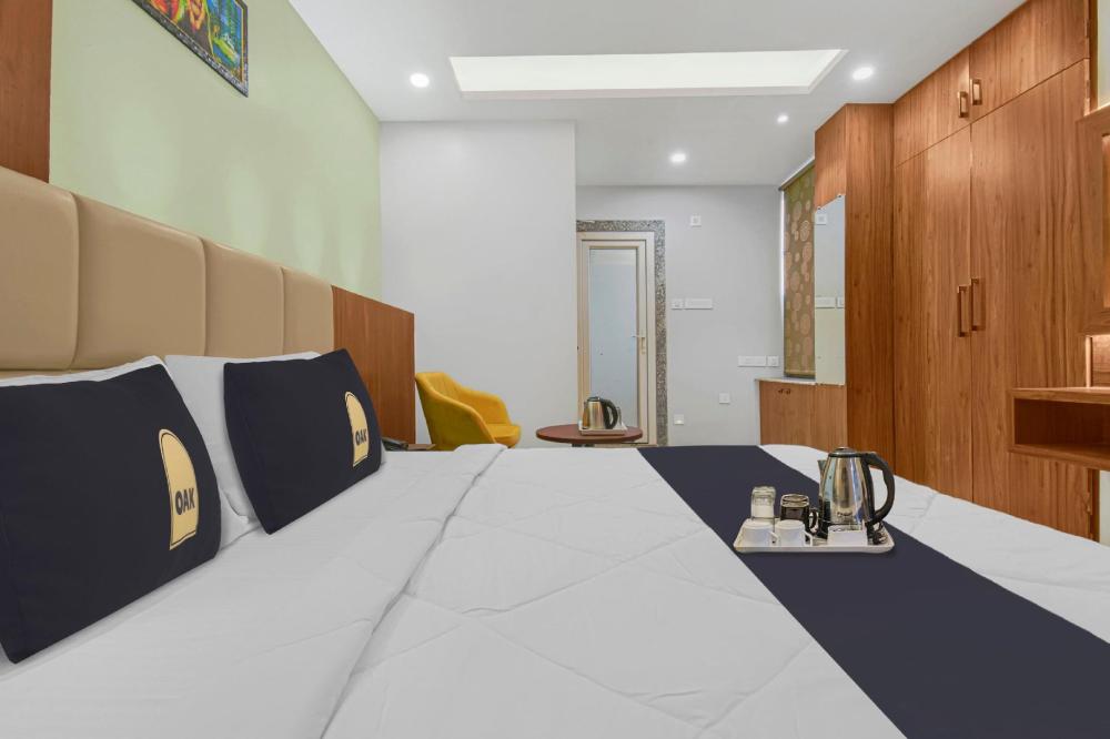 townhouse oak holiday grand