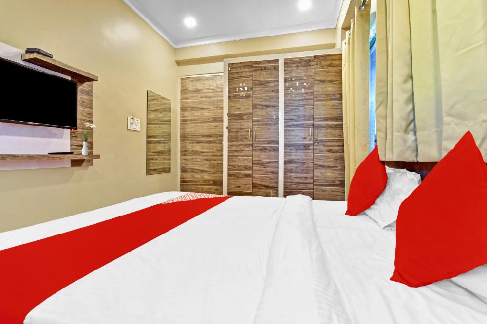 oyo 84809 hotel shiv kalpana