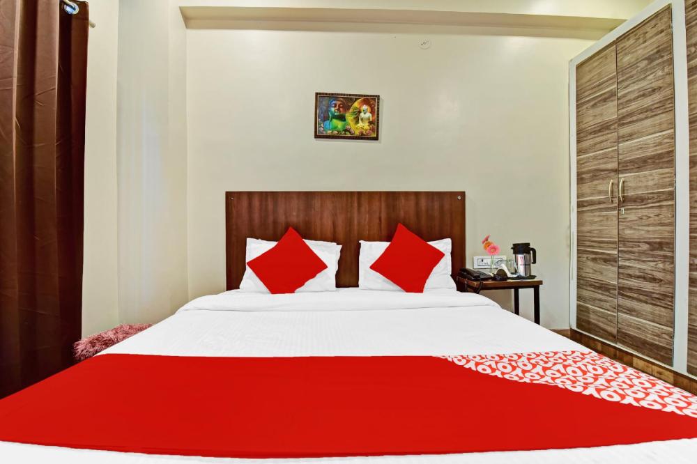 oyo 84809 hotel shiv kalpana