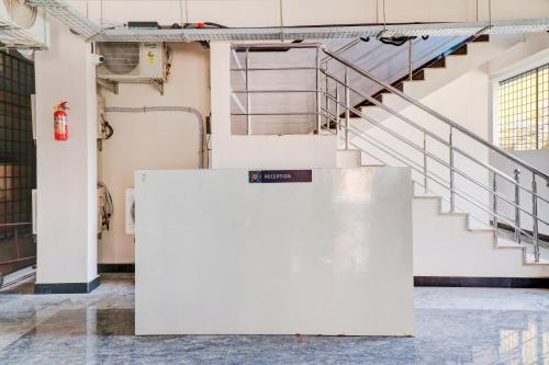 Hotel O Elite Lifestyle Red Rose Near 7D Voyage,Kundalahalli>>Bengaluru,3 star