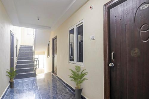 Super Hotel O Honey Heights Near Botanical Garden,Chanda Nagar>>Hyderabad,3 star