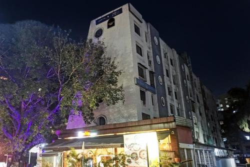 townhouse oak gharonda residency near sant tukaram nagar metro station