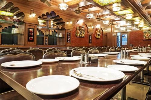 townhouse oak gharonda residency near sant tukaram nagar metro station