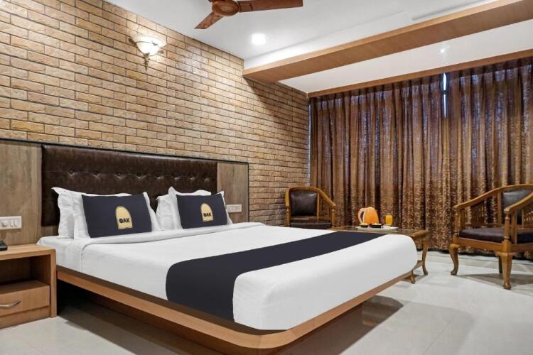 townhouse oak gharonda residency near sant tukaram nagar metro station