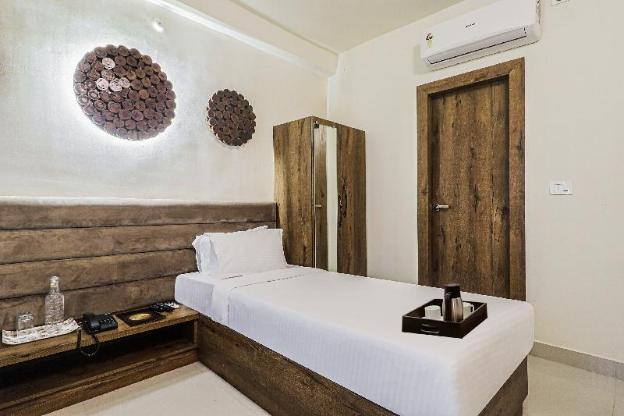 townhouse 83601 hotel marina