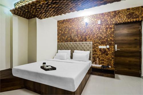 townhouse 83601 hotel marina