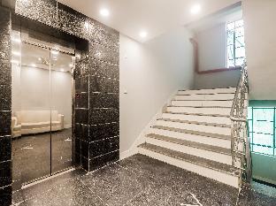 townhouse 83601 hotel marina