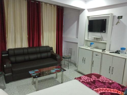 hotel o om shanti
