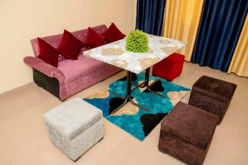 pop hotel blue star