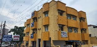 pop hotel blue star