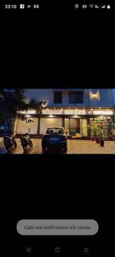 hotel urban house