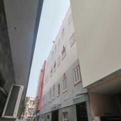 capital o hotel crown inn near appu ghar