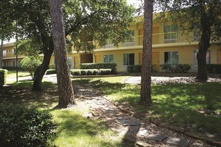 Rodeway Inn,Texas>>Huntsville,2 star