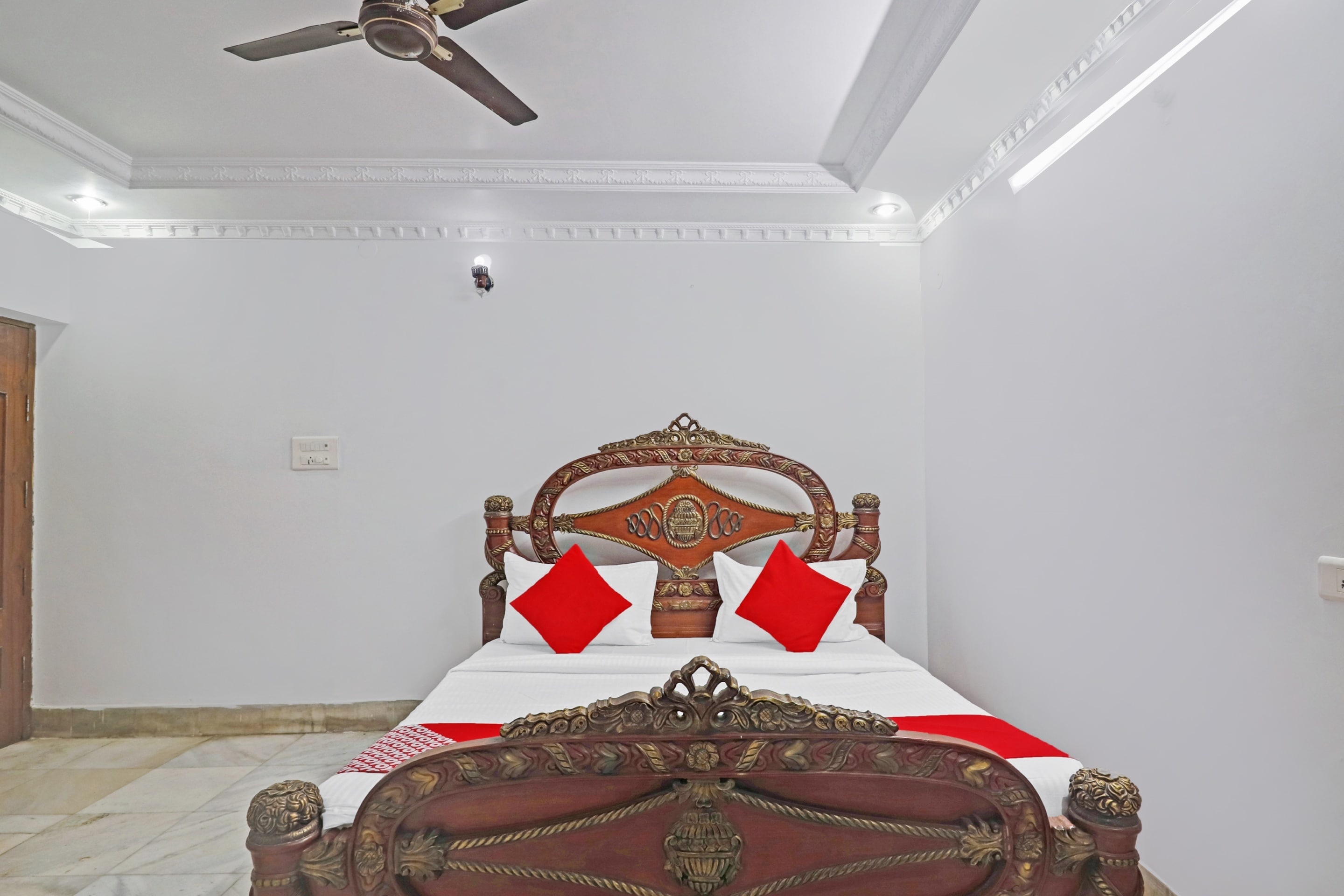 super hotel o alpine glow crest