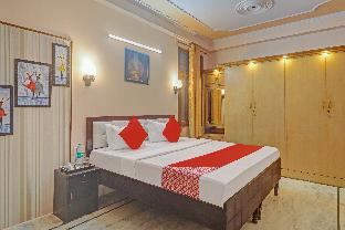 super hotel o satguru residency