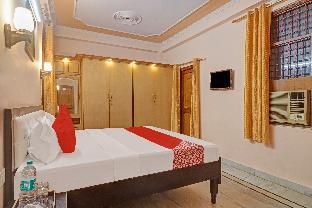 super hotel o satguru residency