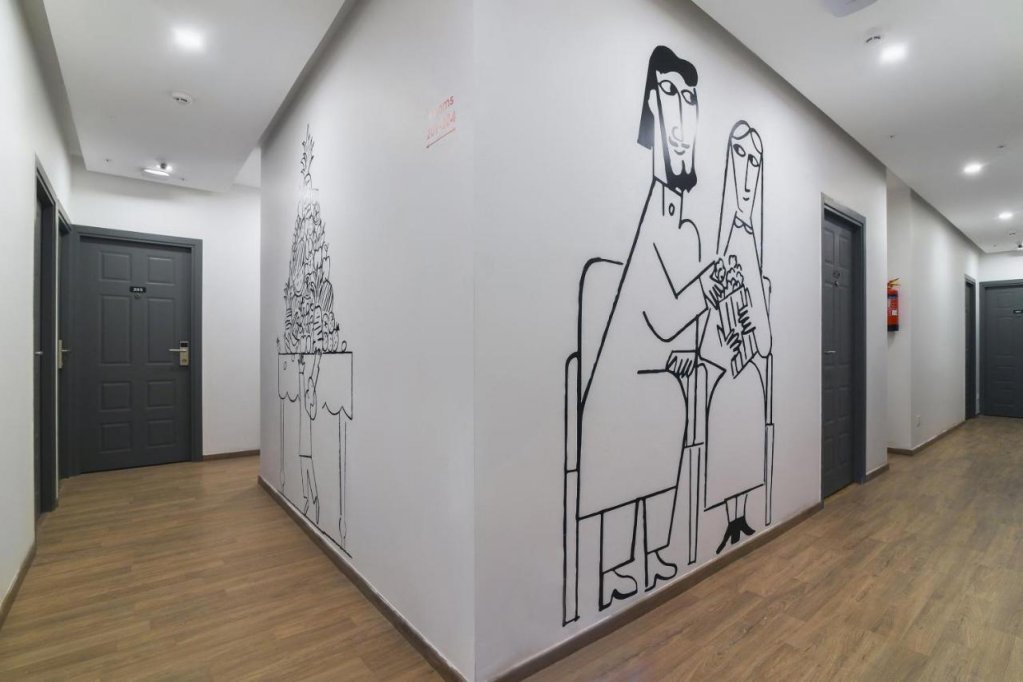 hotel o noida premium inn