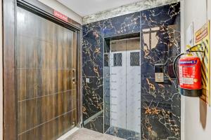 hotel o noida premium inn