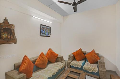 capital o diamond 18 near worlds of wonder