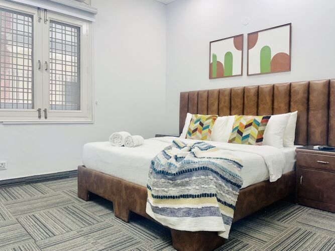 bluo modern 1bhk dlf galleria market