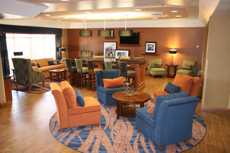 hampton inn hutchinson