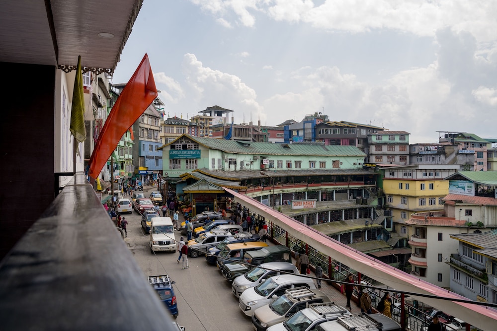 gangtok central rooms near mg marg